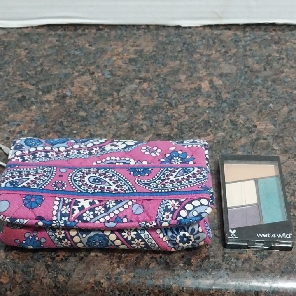 Vera Bradley Pink and Blue Cosmetic Case with Iconic Patterns And FREE SHADOW.